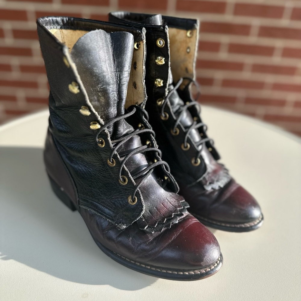 Vintage Black Leather Ropers. Size 7